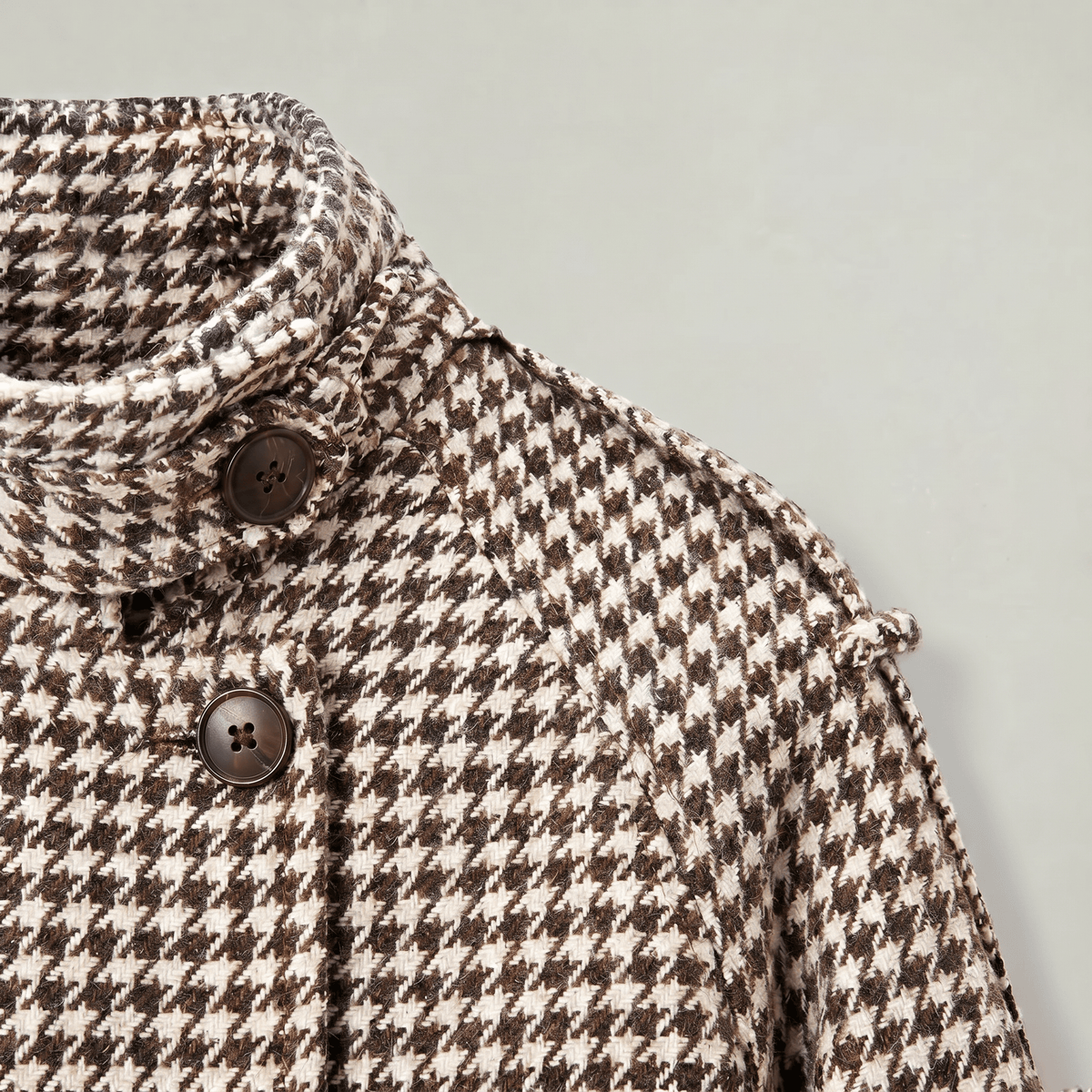 Veste courte en tweed pied-de-poule, col montant zippé - Lily St. Rose